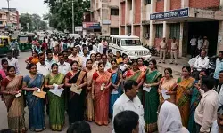 ఫేక్ డిగ్రీలు.. 3 వేల మంది టీచర్ల తొలగింపు! ఫేక్ డిగ్రీలు.. 3 వేల మంది టీచర్ల తొలగింపు!