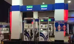 Petrol-Diesel Prices: నేటి ఇంధన ధరలు ఇవే.. Petrol-Diesel Prices: నేటి ఇంధన ధరలు ఇవే..