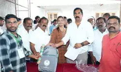 ఎస్ఐఆర్ ప్రక్రియ పారదర్శకంగా జరగాలి: వర్ధన్నపేట ఎమ్మెల్యే