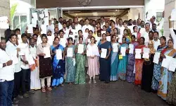 పేదల కన్నీళ్లు తుడవడమే ప్రభుత్వ లక్ష్యం పేదల కన్నీళ్లు తుడవడమే ప్రభుత్వ లక్ష్యం