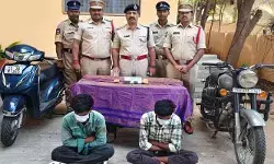 గంజాయి విక్రయదారుల అరెస్ట్
