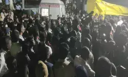షాబాద్ ఘటనలో గ్రామానికి చేరుకున్న బాలిక, కుటుంబ సభ్యుల మృతదేహాలు షాబాద్ ఘటనలో గ్రామానికి చేరుకున్న బాలిక, కుటుంబ సభ్యుల మృతదేహాలు