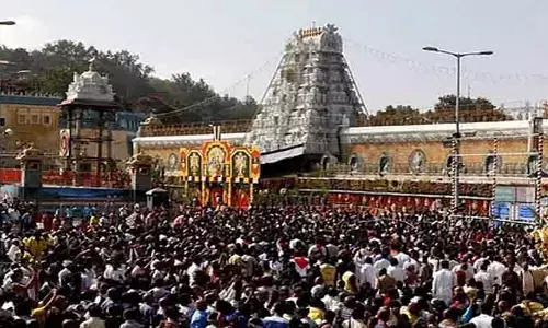 భక్తులకు అలర్ట్.. తిరుమల శ్రీవారి దర్శనం క్యూలైన్ మూసివేత