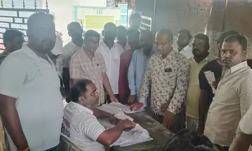 ప్రతి ఒక్కరి పేరు ఓటర్ల జాబితాలో చేర్చడం మా లక్ష్యం : తహసీల్దార్ ముజీబ్