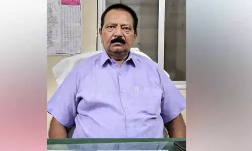 సర్టిఫికెట్లు ఇవ్వకుంటే గుర్తింపు రద్దు చేస్తాం : డీఐఈఓ