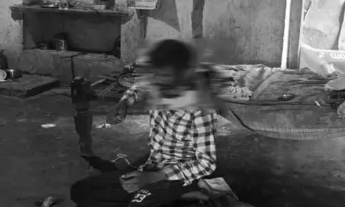 పుట్టింటికి వెళ్లిన భార్య.. మనస్తాపంతో ప్రాణాలు తీసుకున్న భర్త!