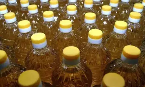 సలసల కాగుతున్న వంటనూనెల ధరలు