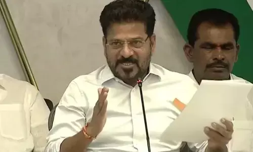పారుతున్న నీళ్లను ఎత్తిపోస్తే బ్యారేజీలు ఎందుకు?.. కాళేశ్వరంపై BRSకు సీఎం కౌంటర్