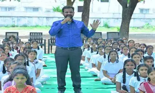 ‘​సమయాన్ని వృథా చేయొద్దు.. లక్ష్యాలపై దృష్టి పెట్టండి’.. విద్యార్థులకు కీలక సూచనలు