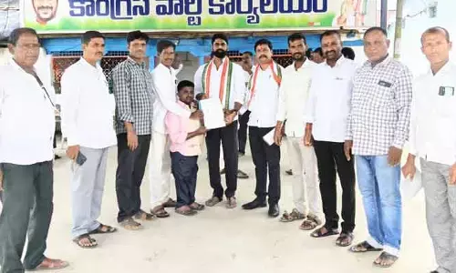 అర్హులైన ప్రతి కుటుంబానికి ప్రభుత్వ సంక్షేమ ఫలాలు అందాలి : ఏలే మల్లికార్జున్