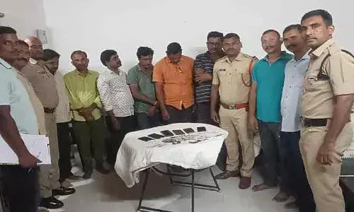 అసాంఘిక కార్యకలాపాలకు అడ్డాగా గ్రీన్ రిసార్ట్..?