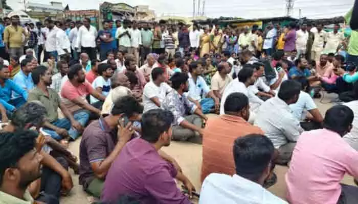షాబాద్లో హైటెన్షన్ షాబాద్లో హైటెన్షన్