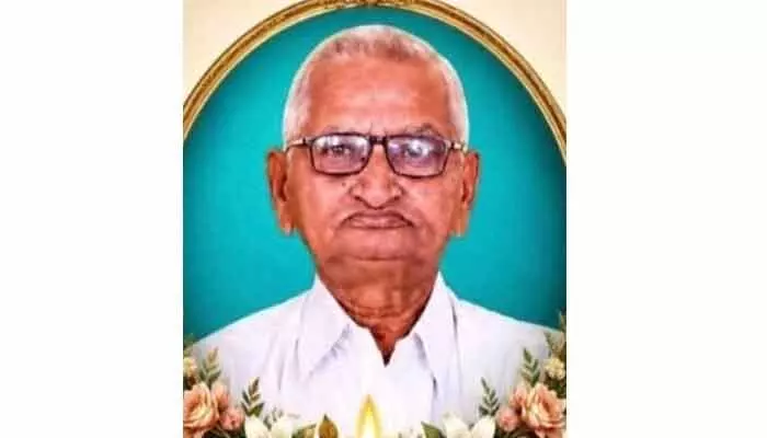 కమ్యూనిస్టు దిగ్గజం హనుమంతరావు మృతి కమ్యూనిస్టు దిగ్గజం హనుమంతరావు మృతి