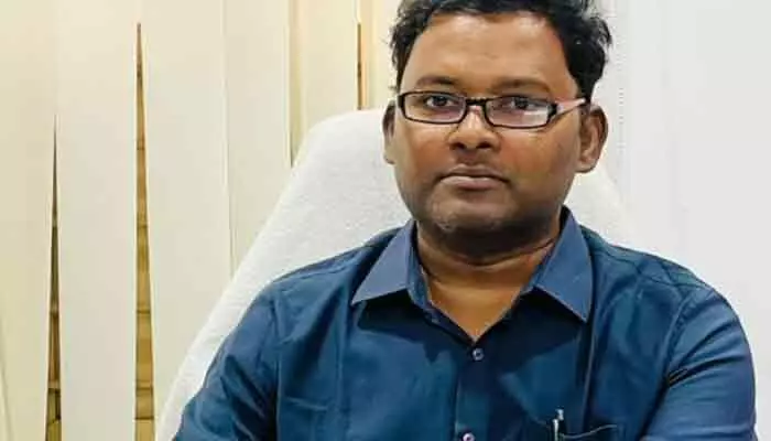 ఎన్యూమరేషన్ ఫారాన్ని గడువులోగా బీఎల్ఓలకు అందించాలి:డిప్యూటీ కమిషనర్ ఎన్యూమరేషన్ ఫారాన్ని గడువులోగా బీఎల్ఓలకు అందించాలి:డిప్యూటీ కమిషనర్