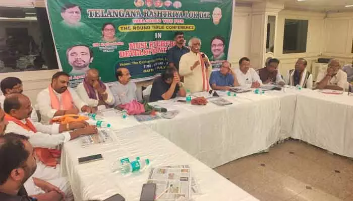 మూసీ పునరుజ్జీవనంపై దత్తాత్రేయ, ఈటెల కీలక వ్యాఖ్యలు మూసీ పునరుజ్జీవనంపై దత్తాత్రేయ, ఈటెల కీలక వ్యాఖ్యలు