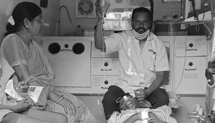 భార్య కాపురానికి రావట్లేదని భర్త ఏం చేశాడో తెలిస్తే షాక్! భార్య కాపురానికి రావట్లేదని భర్త ఏం చేశాడో తెలిస్తే షాక్!