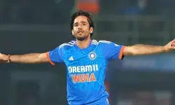 భారత టీ20 జట్టులోకి రవి బిష్ణోయ్ రీ-ఎంట్రీ భారత టీ20 జట్టులోకి రవి బిష్ణోయ్ రీ-ఎంట్రీ