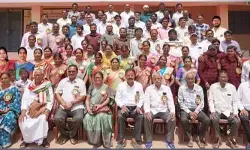 చిలుకూరులో పూర్వ విద్యార్ధుల సమ్మేళనం చిలుకూరులో పూర్వ విద్యార్ధుల సమ్మేళనం
