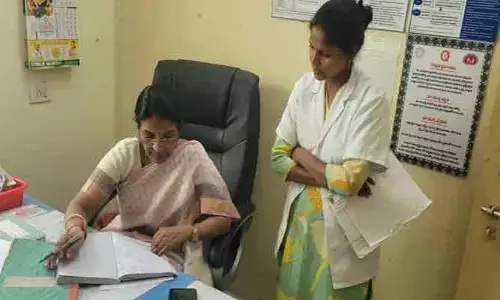 దేగాం పీహెచ్‌సీపై డీఎంహెచ్‌వో ఆకస్మిక తనిఖీ