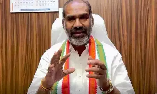 హరీష్ రావు కాళేశ్వరంపై త‌ప్పుడు ప్రచారం మానుకోవాలి : ఆది శ్రీనివాస్