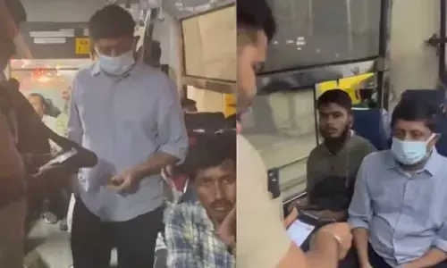మంత్రికే షాకిచ్చిన కండక్టర్.. చిల్లర లేకుంటే బస్సు దిగమని ఆగ్రహం