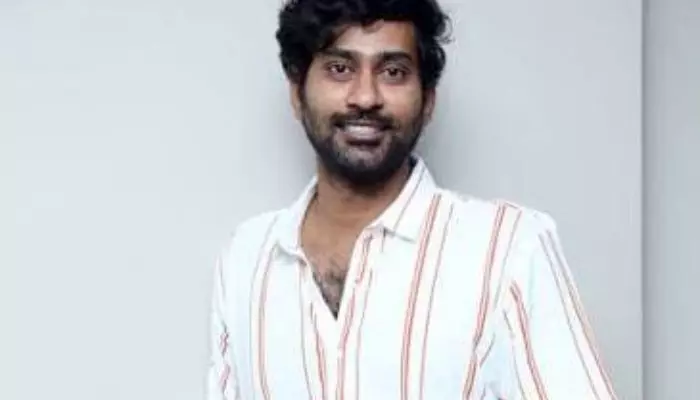 పాపం ప్రతాప్లో హీరోకు మొదట ఆ సమస్యే.. ఆ సినిమా టీజర్ చూసి వెంటనే మార్చేశాం పాపం ప్రతాప్లో హీరోకు మొదట ఆ సమస్యే.. ఆ సినిమా టీజర్ చూసి వెంటనే మార్చేశాం
