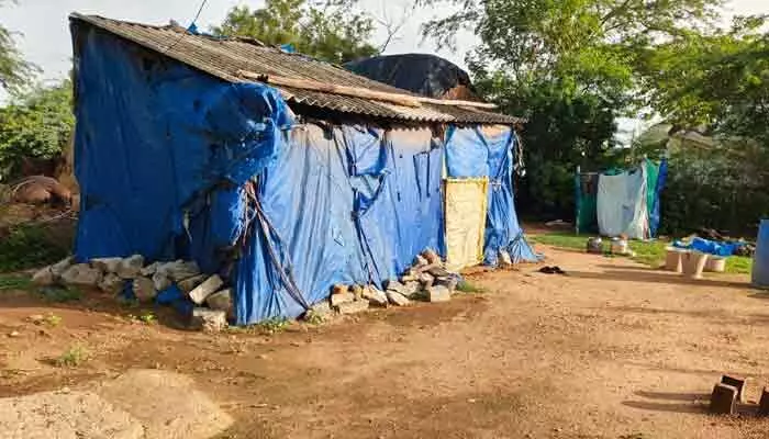 అనంతగిరిలో ఇందిరమ్మ ఇళ్ల కోసం ఎదురుచూపులు అనంతగిరిలో ఇందిరమ్మ ఇళ్ల కోసం ఎదురుచూపులు