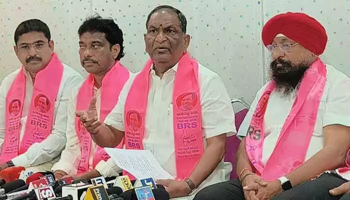 కన్నెపల్లి పంప్హౌస్ మోటార్లను ఆన్ చేసి నీటిని విడుదల చేయాలి: మాజీ మంత్రి కన్నెపల్లి పంప్హౌస్ మోటార్లను ఆన్ చేసి నీటిని విడుదల చేయాలి: మాజీ మంత్రి
