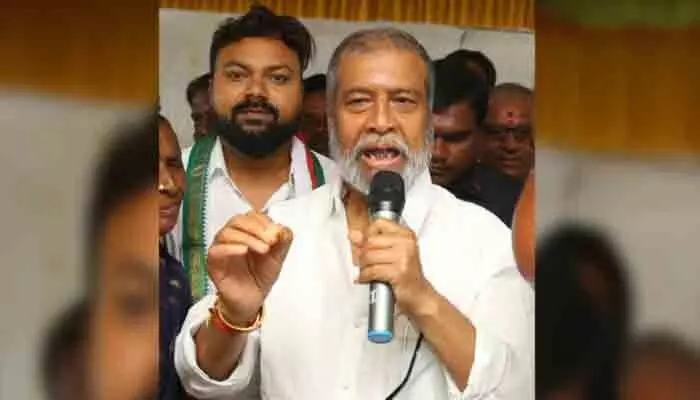 రాజ్యాంగం కల్పించిన ఓటును ప్రతి ఒక్కరూ కాపాడుకోవాలి రాజ్యాంగం కల్పించిన ఓటును ప్రతి ఒక్కరూ కాపాడుకోవాలి