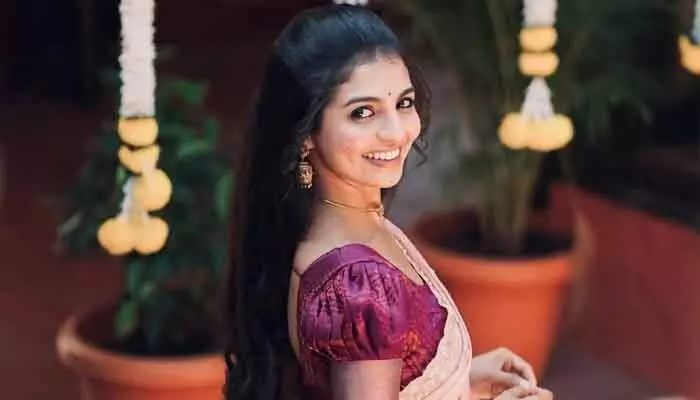 నా నటనను గుర్తుంచుకునేలా ఉండే కథలకే ప్రాధాన్యం ఇస్తా.. నాగదుర్గ ఆసక్తికర కామెంట్స్ నా నటనను గుర్తుంచుకునేలా ఉండే కథలకే ప్రాధాన్యం ఇస్తా.. నాగదుర్గ ఆసక్తికర కామెంట్స్