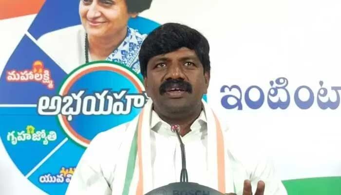 కాసుల కక్కుర్తికి ఆశపడి సిరుల తెలంగాణను అప్పుల కుప్పగా మార్చారు: ప్రభుత్వ విప్, వేముల వీరేశం పోస్టు