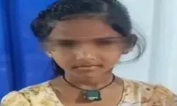 నిద్రలోనే తల్లి, బిడ్డను కాటేసిన పాము.. చిన్నారి మృతి, తల్లికి చికిత్స! నిద్రలోనే తల్లి, బిడ్డను కాటేసిన పాము.. చిన్నారి మృతి, తల్లికి చికిత్స!
