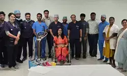 కిమ్స్ వైద్యుల మరో అరుదైన విజయం.. ఎక్మోతో యువ డాక్టర్కు కొత్త జీవితం కిమ్స్ వైద్యుల మరో అరుదైన విజయం.. ఎక్మోతో యువ డాక్టర్కు కొత్త జీవితం