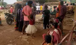 మూడేళ్ల చిన్నారిపై అత్యాచారం.. రూ.లక్ష జరిమానాతో సరిపెట్టిన పెద్దమనుషులు