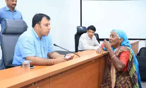 ప్రజా సమస్యల పరిష్కారంపై ప్రత్యేక దృష్టి సారించాలి