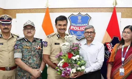 పనుల్లో నిర్లక్ష్యం వహిస్తే సహించం.. అధికారులపై డీజీపీ ఆనంద్ ఆగ్రహం