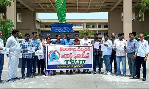 జర్నలిస్టుల సమస్యలు వెంటనే పరిష్కరించాలి.. టిడబ్ల్యూజేఎఫ్ నిరసన