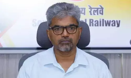 రైల్వే ట్రాక్‌లపై భద్రతకు స్పెషల్ డ్రైవ్: సంజయ్ కుమార్ శ్రీవాస్తవ ఆదేశం
