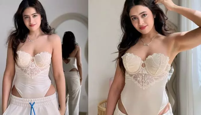 హాట్ అందాలతో కుర్రాళ్లను ఫిదా చేస్తున్న శోభితా రాణా హాట్ అందాలతో కుర్రాళ్లను ఫిదా చేస్తున్న శోభితా రాణా