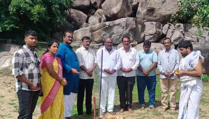 సిద్దులగుట్ట పై భోజనశాల నిర్మాణ పనులకు భూమి పూజ సిద్దులగుట్ట పై భోజనశాల నిర్మాణ పనులకు భూమి పూజ