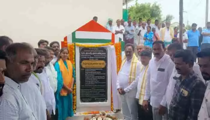 గ్రామాల అభివృద్ధే తెలంగాణ అభివృద్ధికి పునాది గ్రామాల అభివృద్ధే తెలంగాణ అభివృద్ధికి పునాది