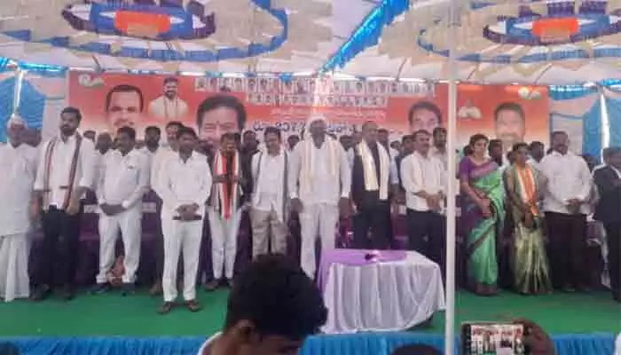 మక్తల్–నారాయణపేట నాలుగు లైన్ల రహదారికి శంకుస్థాపన మక్తల్–నారాయణపేట నాలుగు లైన్ల రహదారికి శంకుస్థాపన