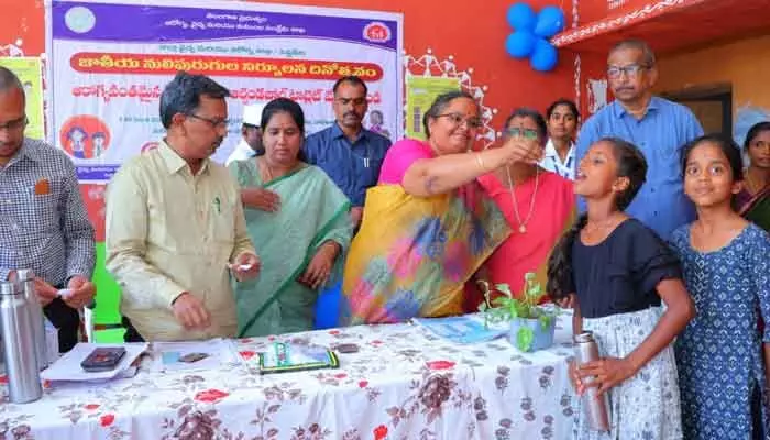 పిల్లల సంపూర్ణ ఆరోగ్యానికి నులిపురుగుల నిర్మూలనే మార్గం: కలెక్టర్ పిల్లల సంపూర్ణ ఆరోగ్యానికి నులిపురుగుల నిర్మూలనే మార్గం: కలెక్టర్