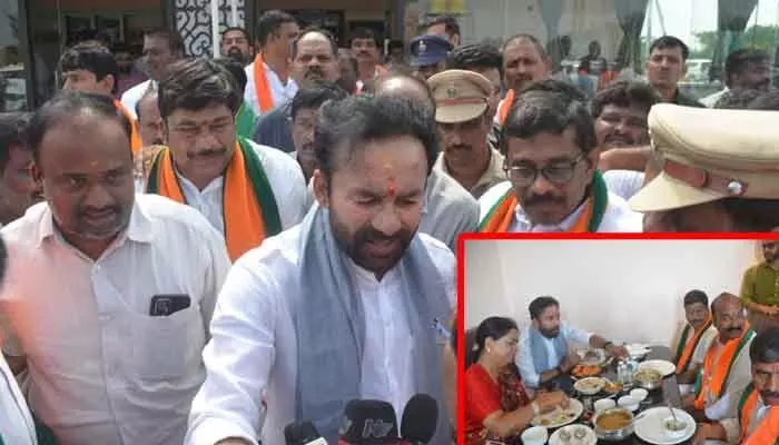కేంద్రమంత్రి కిషన్ రెడ్డికి స్వాగతం పలికిన బీజేపీ శ్రేణులు.. కేంద్రమంత్రి కిషన్ రెడ్డికి స్వాగతం పలికిన బీజేపీ శ్రేణులు..