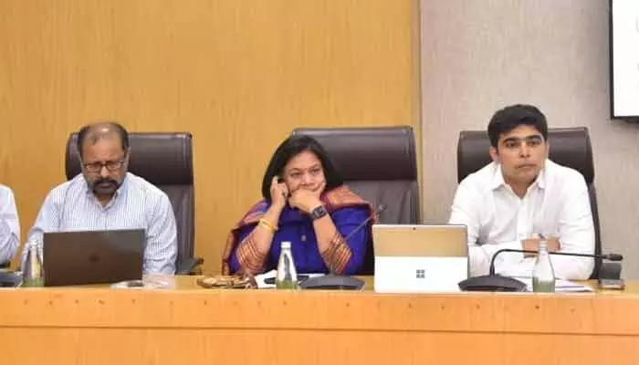 నిరుద్యోగులకు శుభవార్త... త్వరలోనే జాబ్ నోటిఫికేషన్ నిరుద్యోగులకు శుభవార్త... త్వరలోనే జాబ్ నోటిఫికేషన్