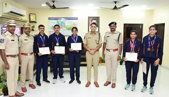 రాష్ట్ర స్థాయి క్రీడల్లో జిల్లా పోలీసుల సత్తా రాష్ట్ర స్థాయి క్రీడల్లో జిల్లా పోలీసుల సత్తా