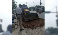 ప్రజాసేవలో ఆదర్శంగా ట్రాఫిక్ కానిస్టేబుల్ అనిల్ ప్రజాసేవలో ఆదర్శంగా ట్రాఫిక్ కానిస్టేబుల్ అనిల్