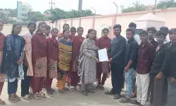 డిగ్రీ కళాశాల వద్ద శాశ్వత బస్సు స్టాఫ్ ఏర్పాటు చేయాలి: పీడీఎస్‌యూ ధర్నా