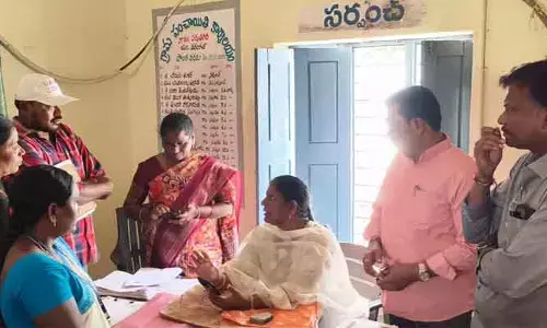 అలసత్వం ప్రదర్శిస్తే చర్యలు తప్పవు.. ‘సర్’ ప్రక్రియపై ఆర్డీవో సుమ హెచ్చరిక