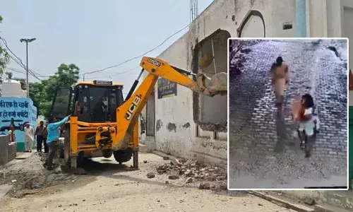 Fact Check: పూజారిపై దాడి ఘటనలో మతపరమైన కోణం లేదు.. నిందితుడి అక్రమ నిర్మాణాలపై బుల్డోజ్